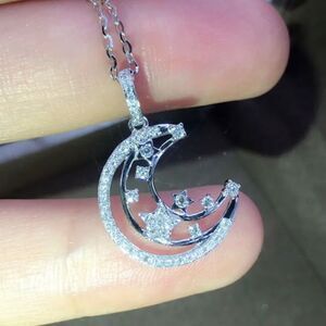 The Celestial Pendant Necklace in 925 silver